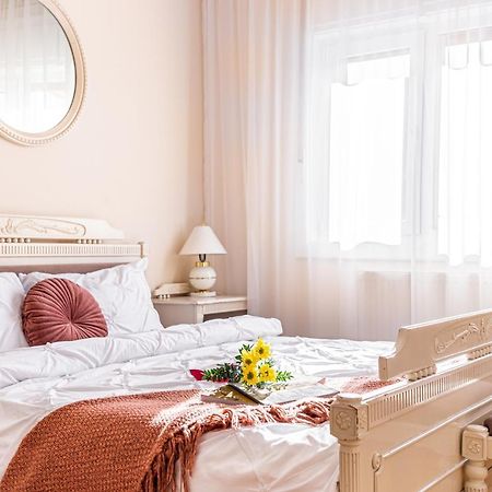 Nala Central Apartment อาราด ภายนอก รูปภาพ