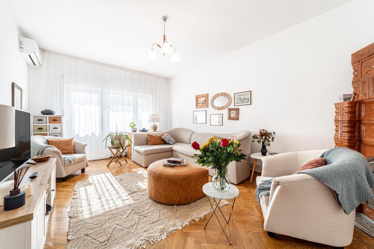 Nala Central Apartment อาราด ภายนอก รูปภาพ