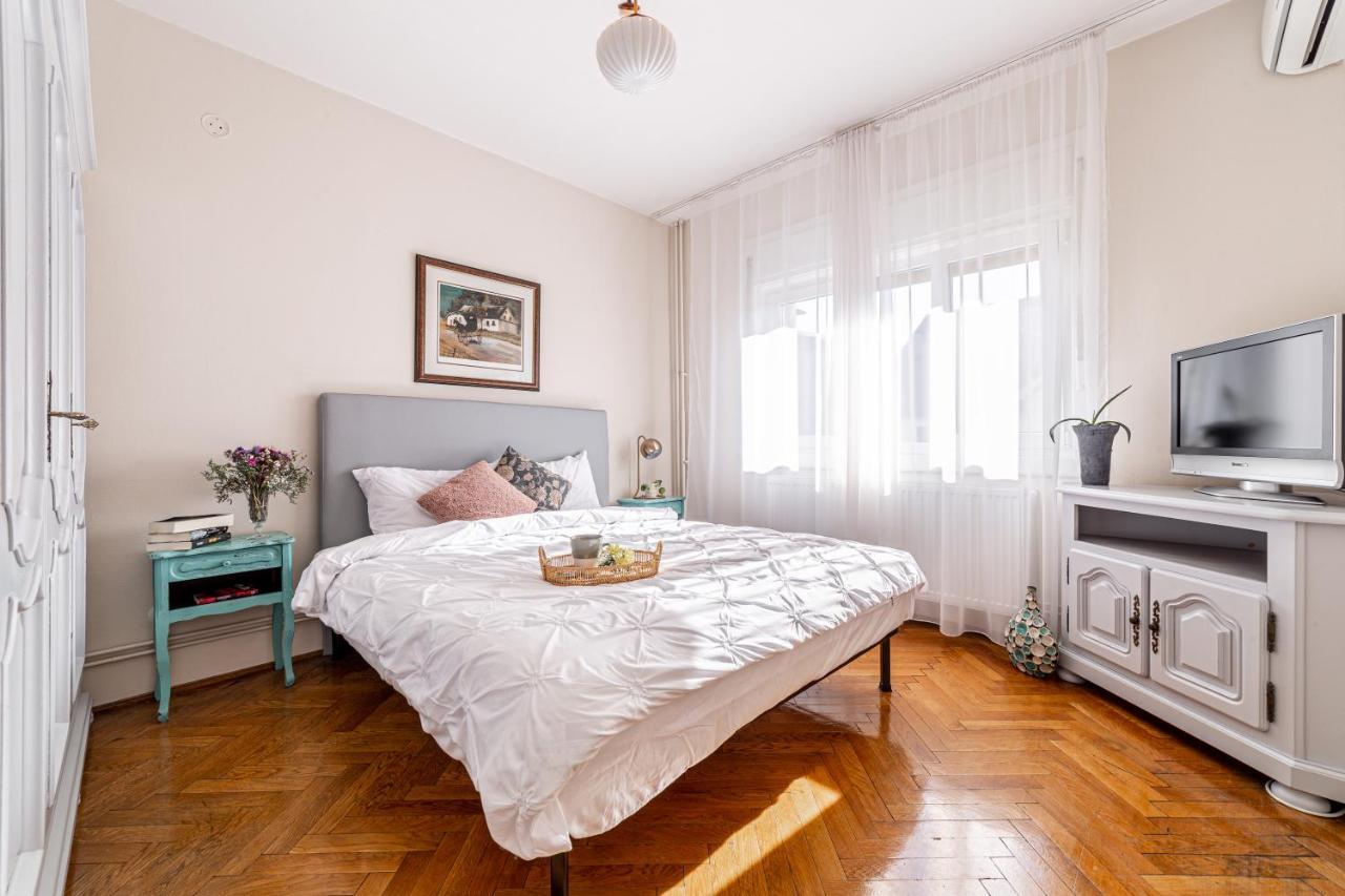 Nala Central Apartment อาราด ภายนอก รูปภาพ